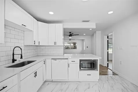 4427 W Oklahoma Avenue Tampa FL 33616