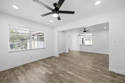 4427 W Oklahoma Avenue Tampa FL 33616