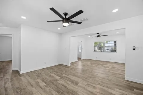 4427 W Oklahoma Avenue Tampa FL 33616