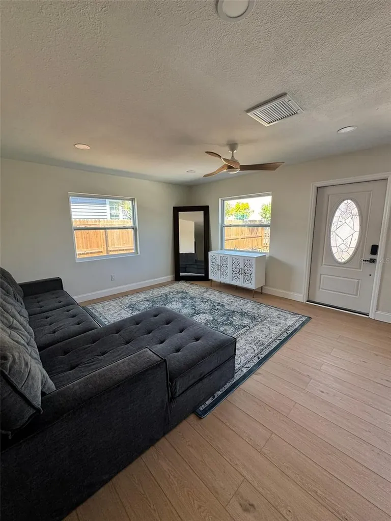 7620 74th Street N Pinellas Park FL 33781
