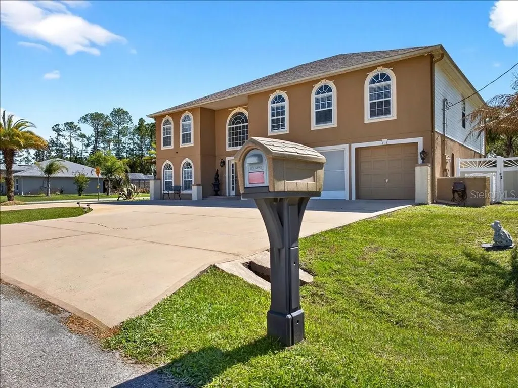 33 Red Barn Drive Palm Coast FL 32164