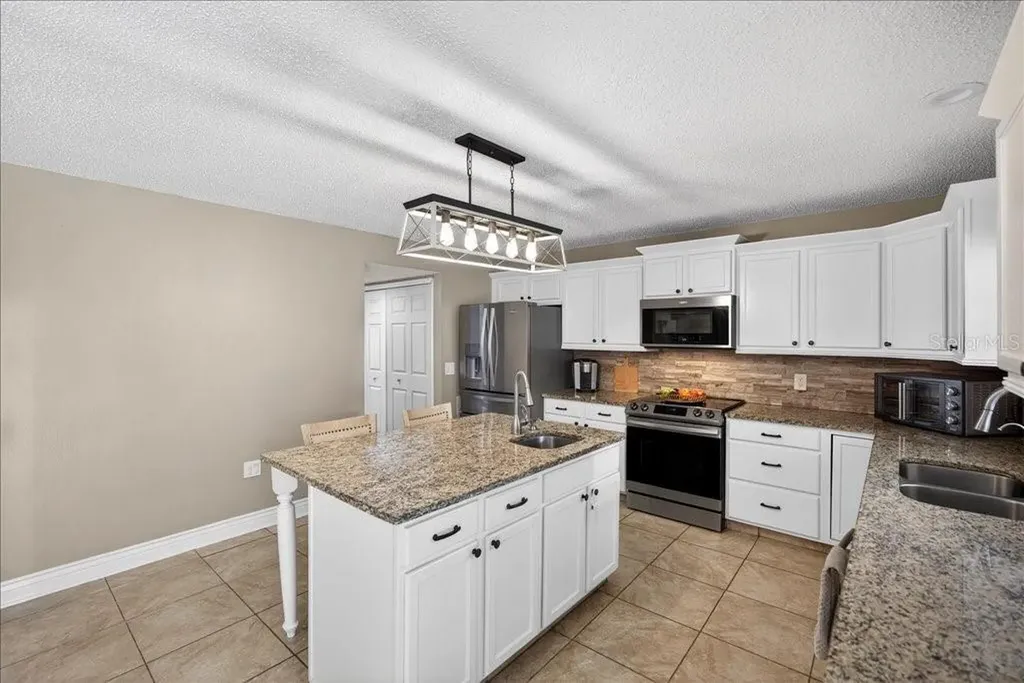 33 Red Barn Drive Palm Coast FL 32164