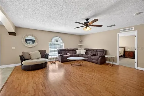 33 Red Barn Drive Palm Coast FL 32164