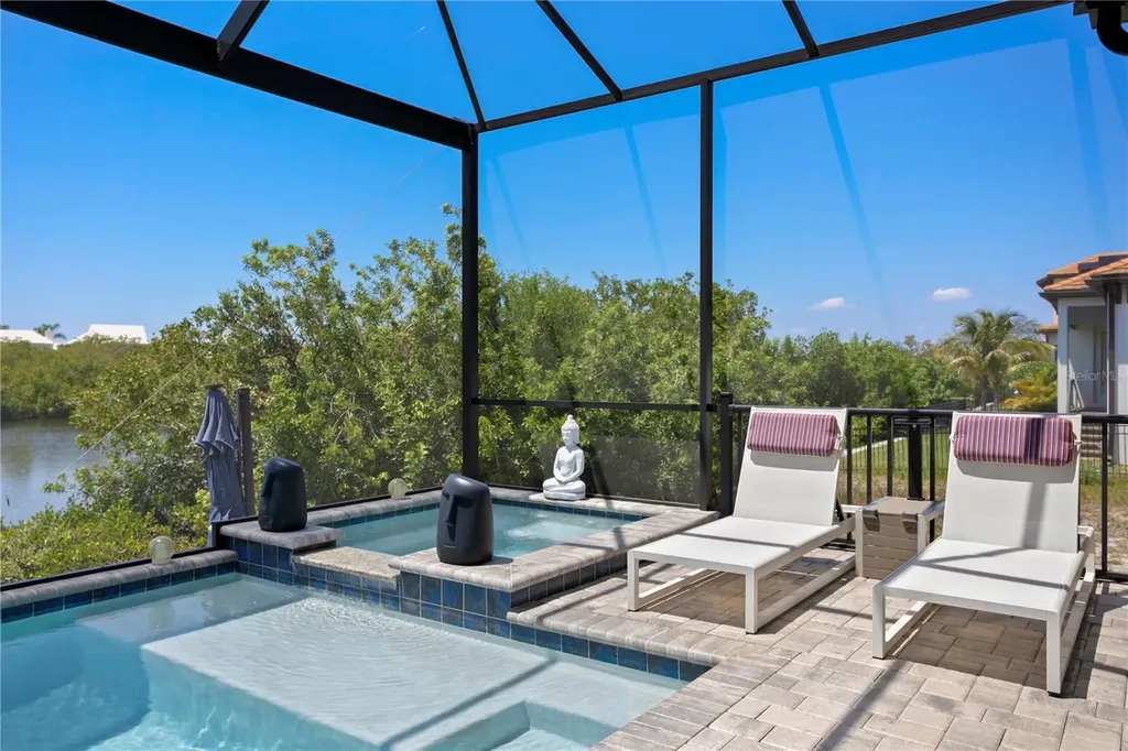 916 Seagrape Drive Ruskin FL 33570