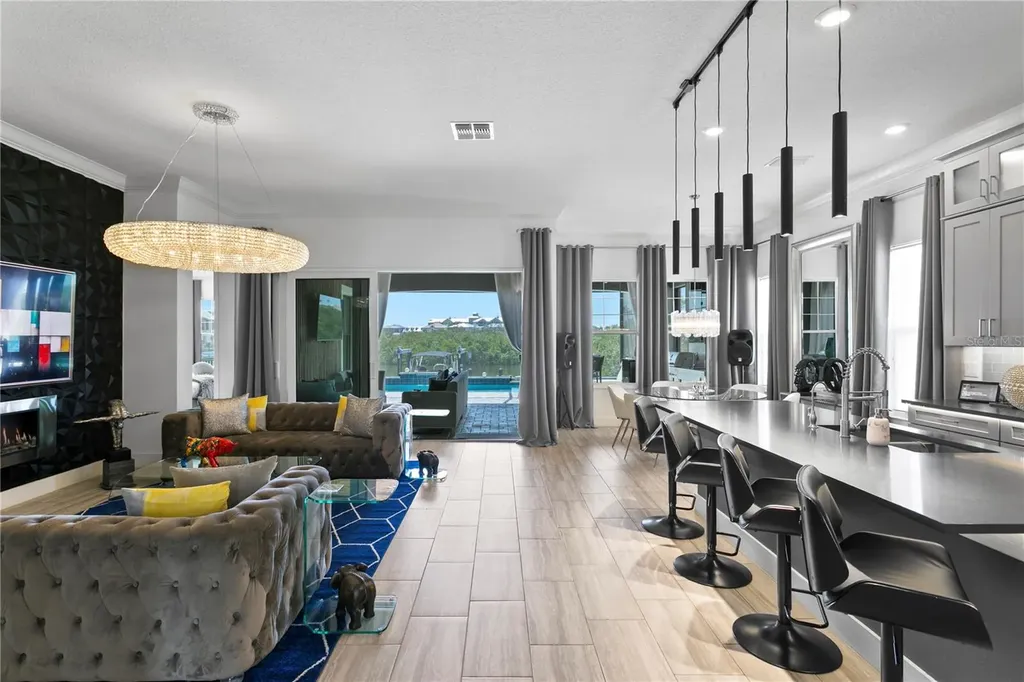 916 Seagrape Drive Ruskin FL 33570