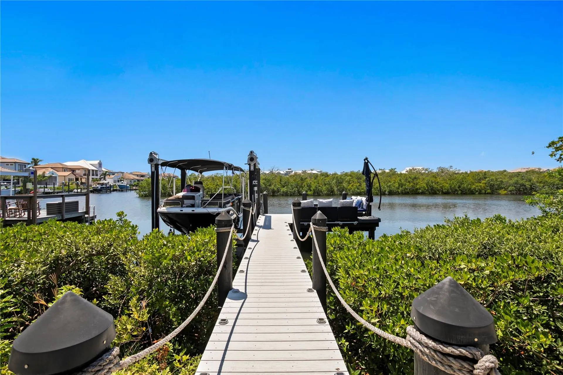 916 Seagrape Drive Ruskin FL 33570
