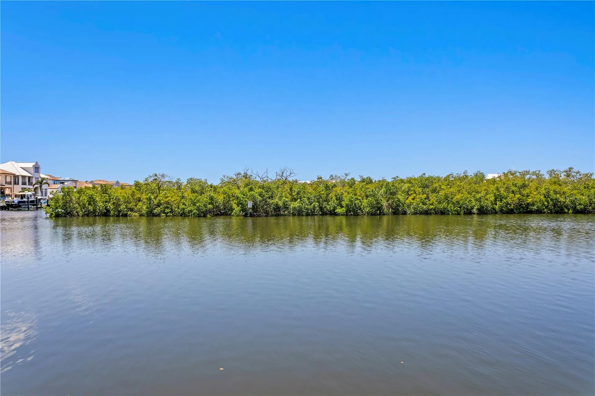 916 Seagrape Drive Ruskin FL 33570