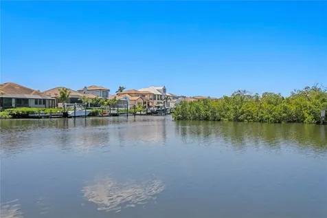 916 Seagrape Drive Ruskin FL 33570