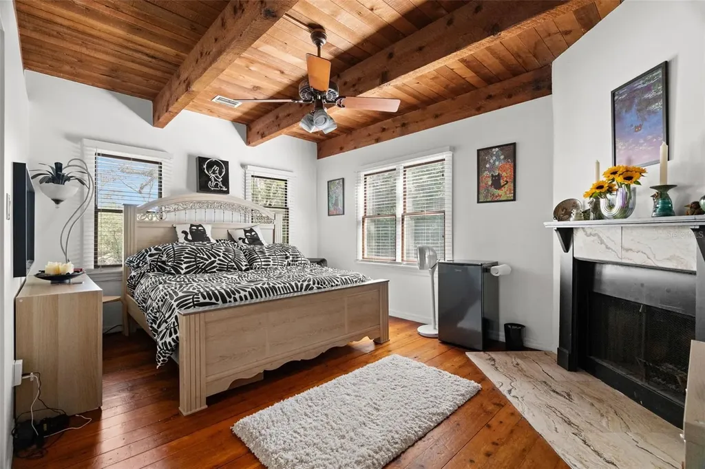 6890 County Road 95 Palm Harbor FL 34684