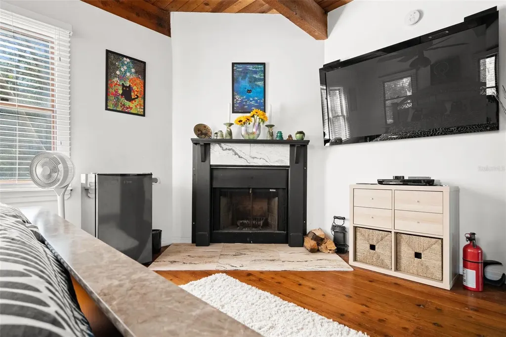 6890 County Road 95 Palm Harbor FL 34684