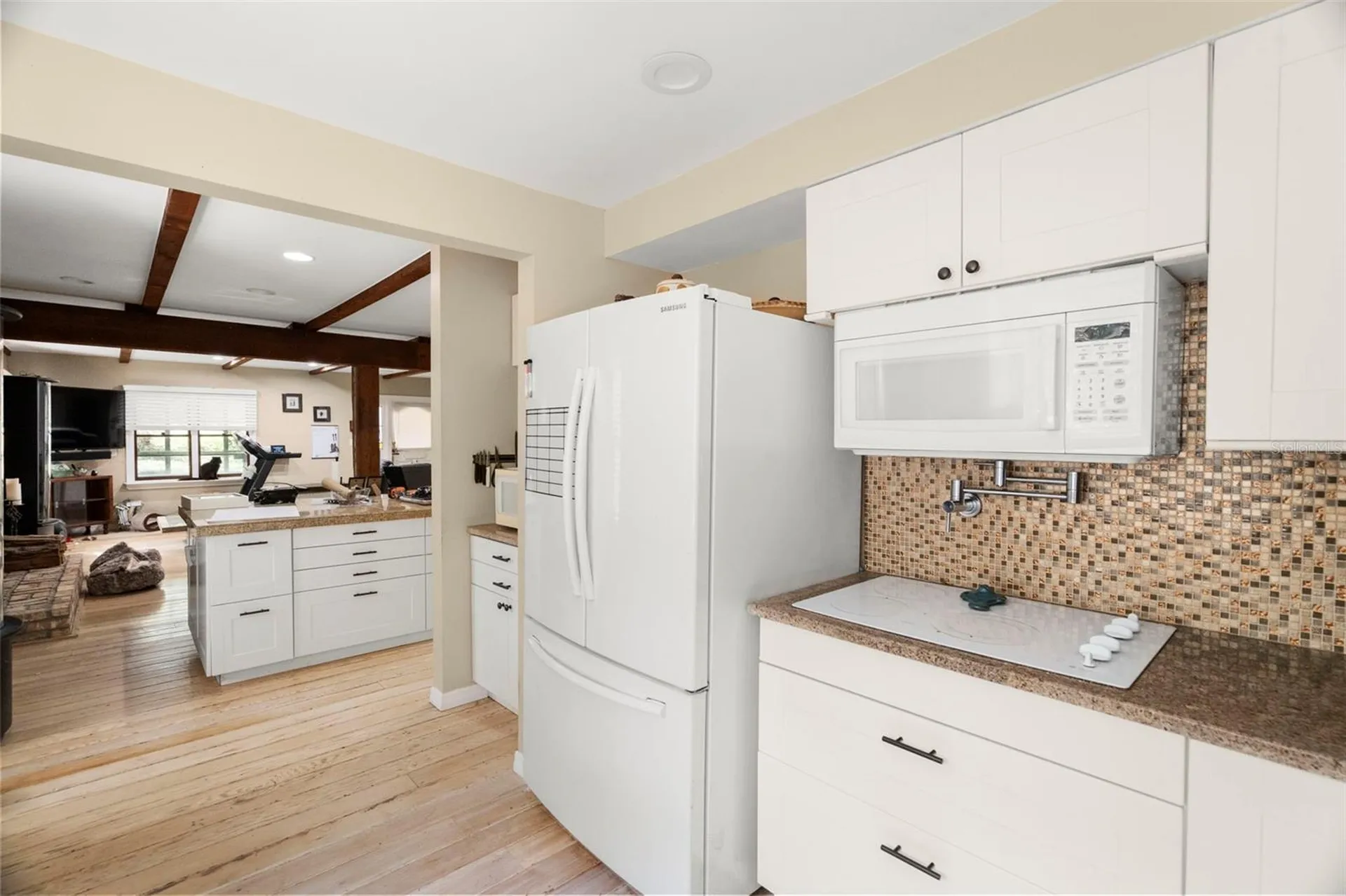 6890 County Road 95 Palm Harbor FL 34684