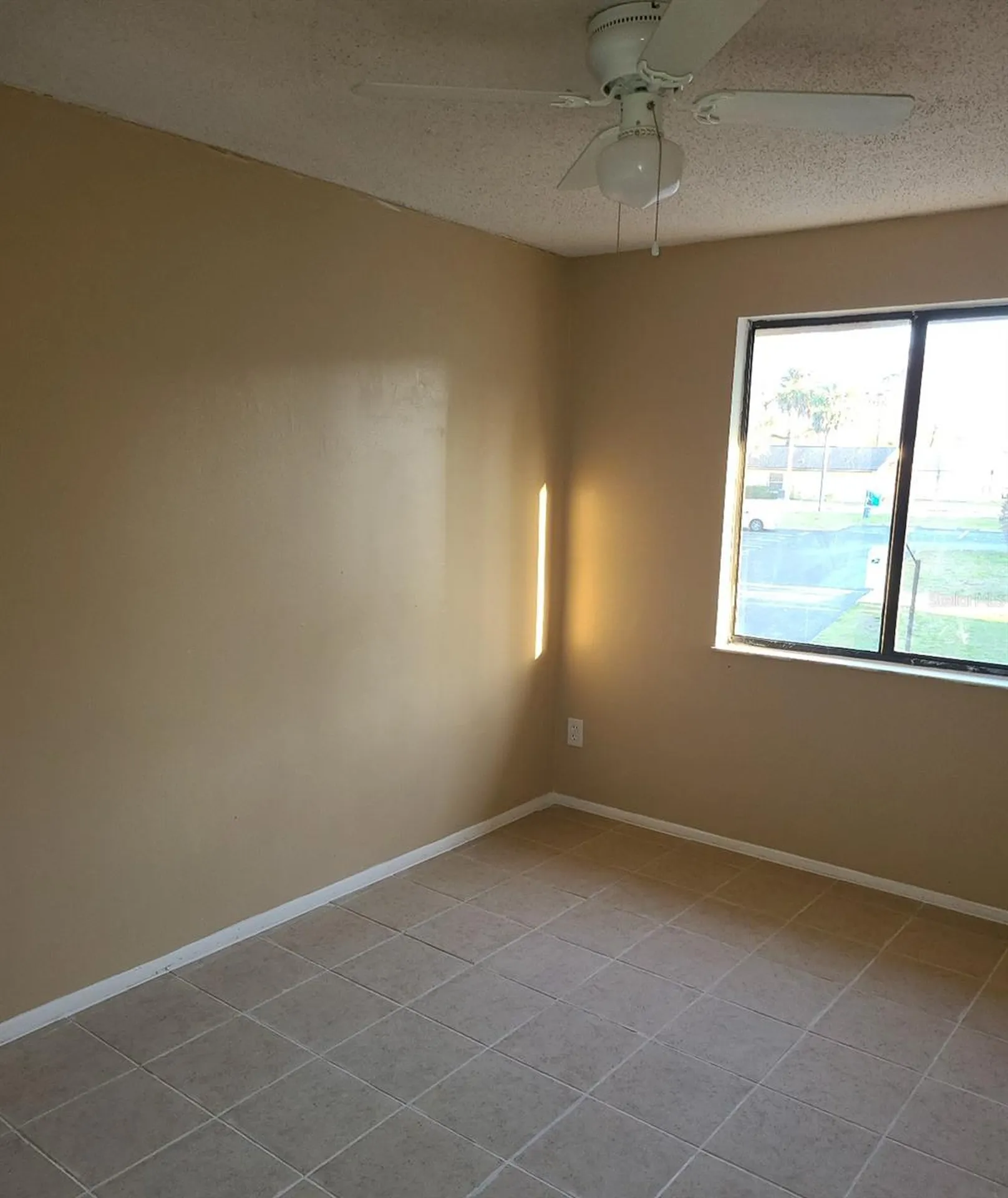 4916 Silver Oaks Village Orlando FL 32808