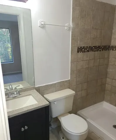 4916 Silver Oaks Village Orlando FL 32808