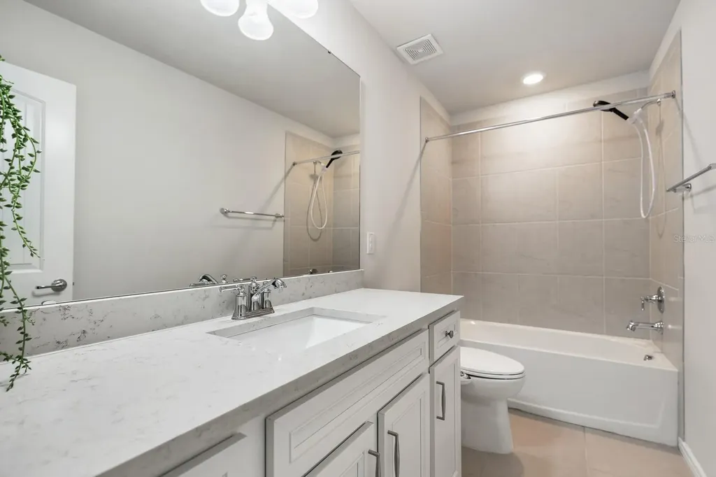 728 Parsons Mooring Court Seffner FL 33584