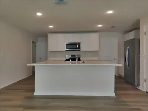 10749 Hidden Banks Glen Parrish FL 34219
