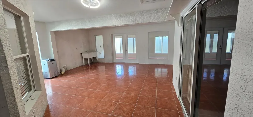 1810 Greystone Heights Drive Valrico FL 33594