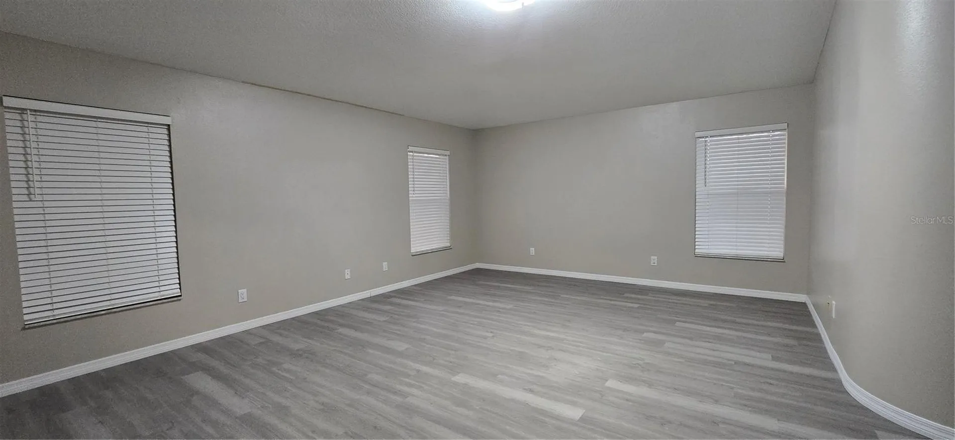 1810 Greystone Heights Drive Valrico FL 33594