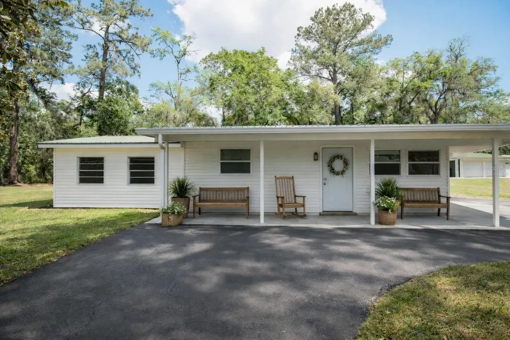 7893 S Us Highway 441 Lake City FL 32025