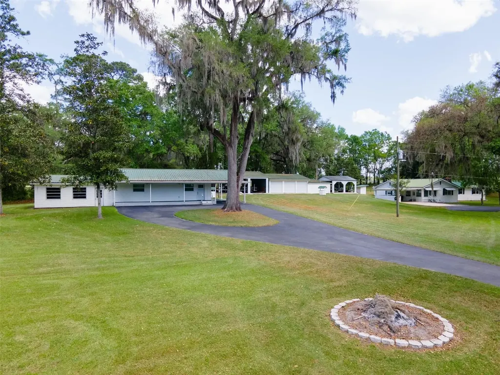 7893 S Us Highway 441 Lake City FL 32025