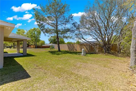 22 Malauka Run Lane Ocklawaha FL 32179