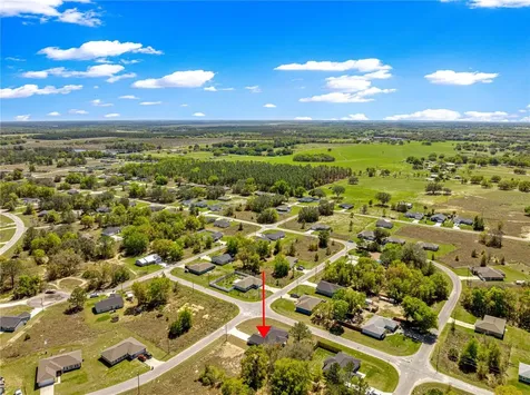 22 Malauka Run Lane Ocklawaha FL 32179