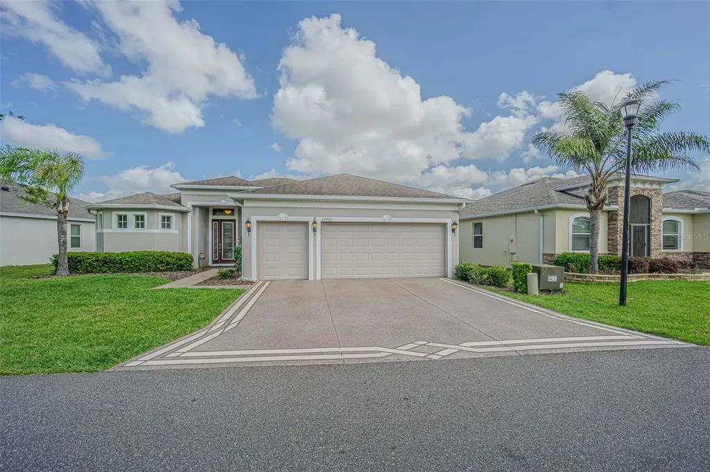 29203 Grass Bunker Drive San Antonio FL 33576