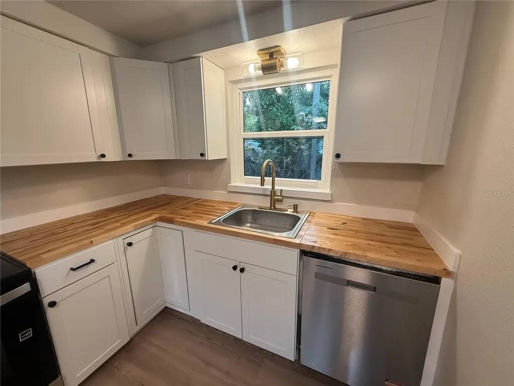 608 12th Street W Palmetto FL 34221
