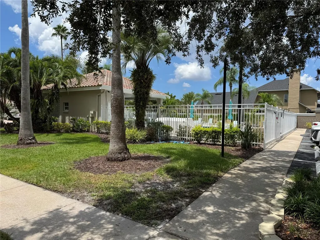 1806 Lago Vista Boulevard Palm Harbor FL 34685