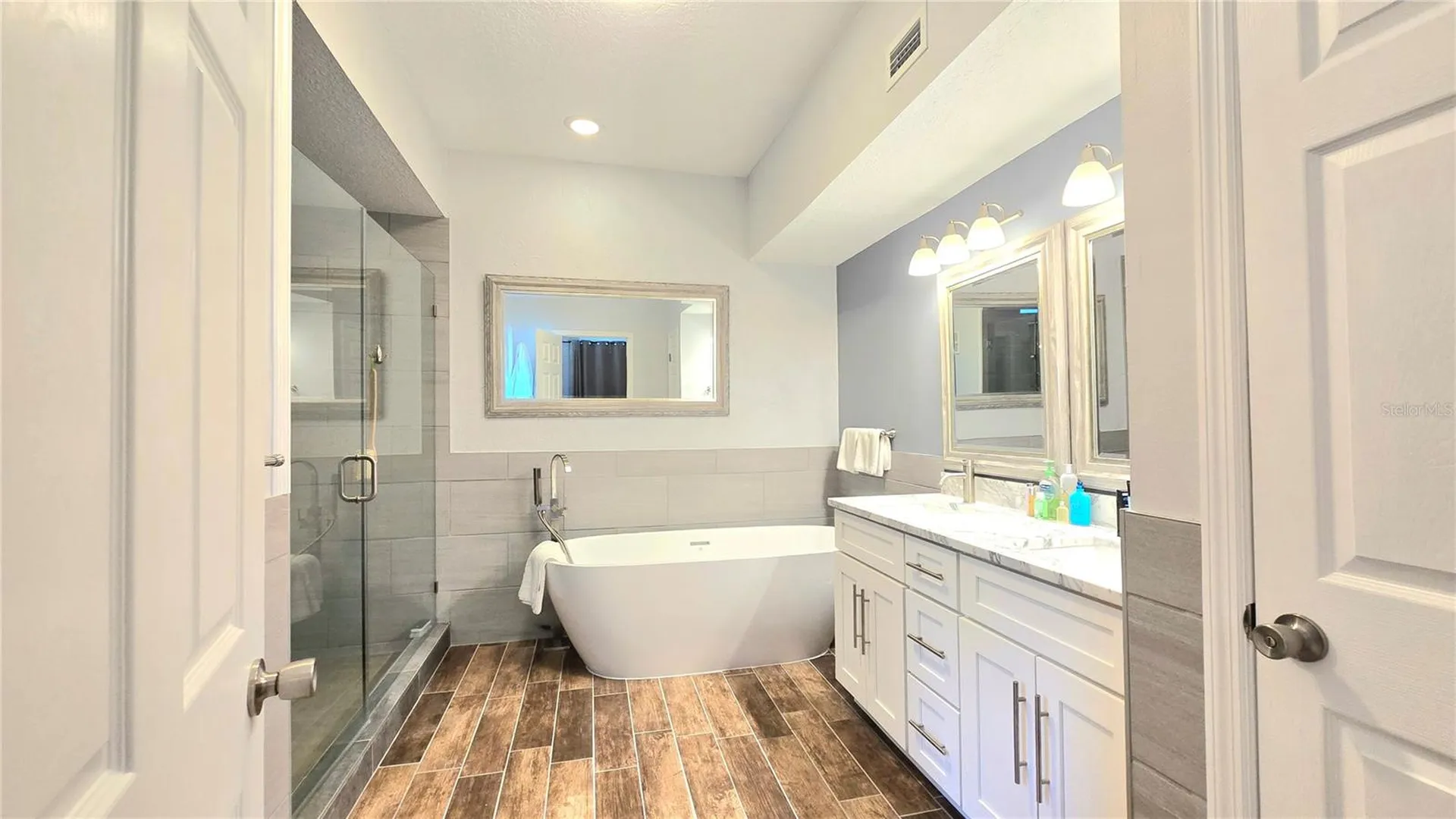 1806 Lago Vista Boulevard Palm Harbor FL 34685