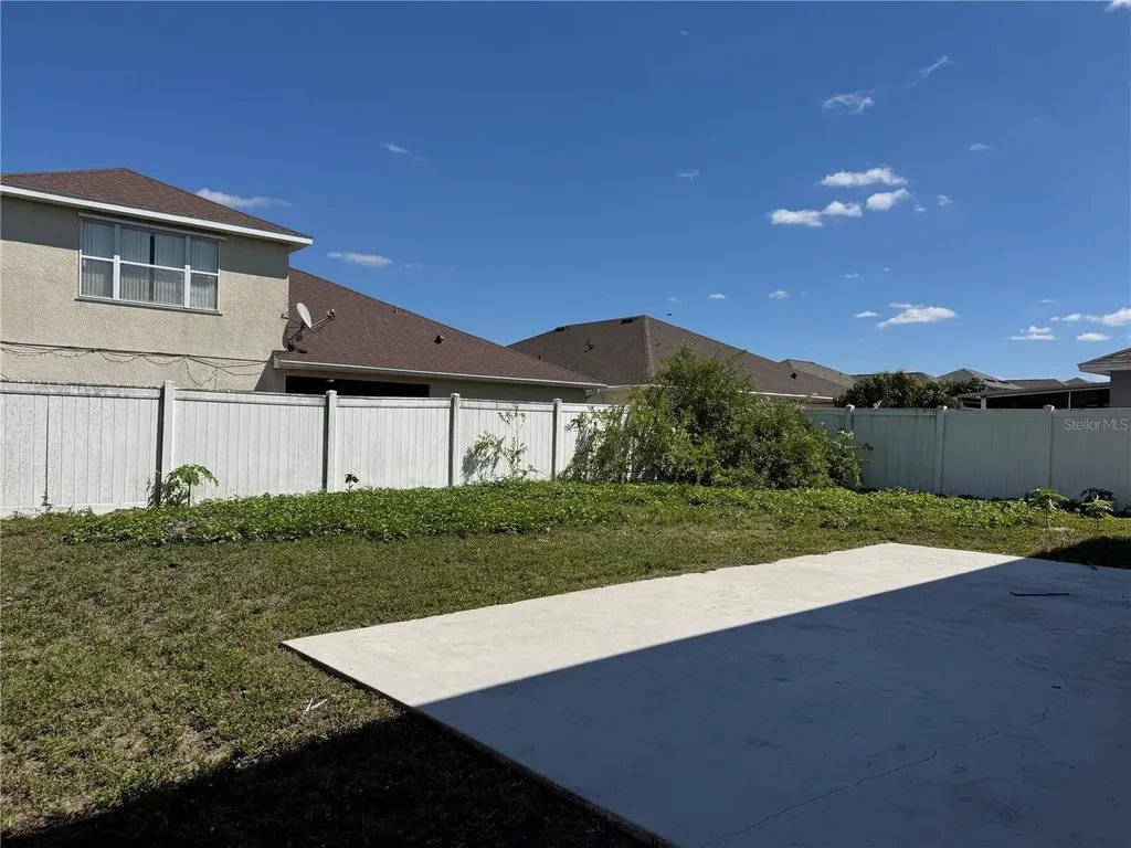 435 Stone Briar Drive Ruskin FL 33570