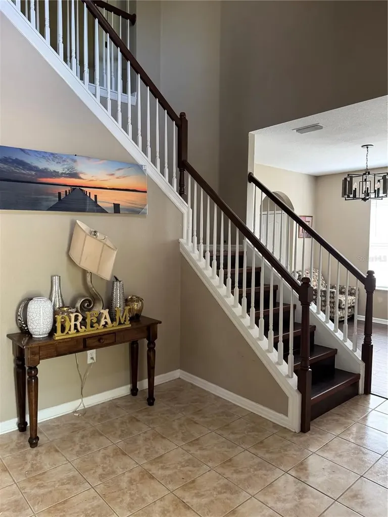 435 Stone Briar Drive Ruskin FL 33570