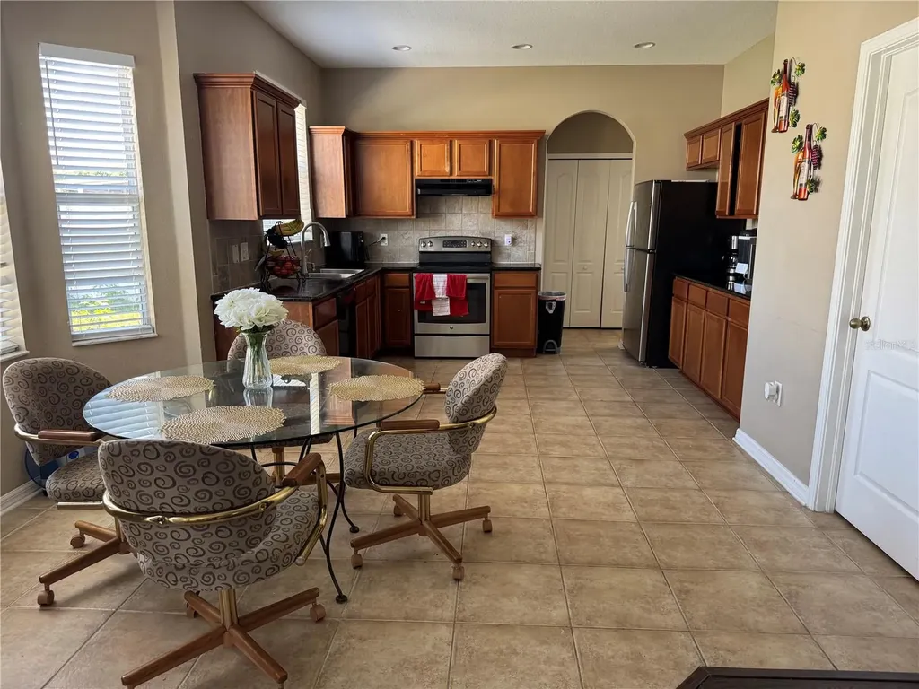 435 Stone Briar Drive Ruskin FL 33570