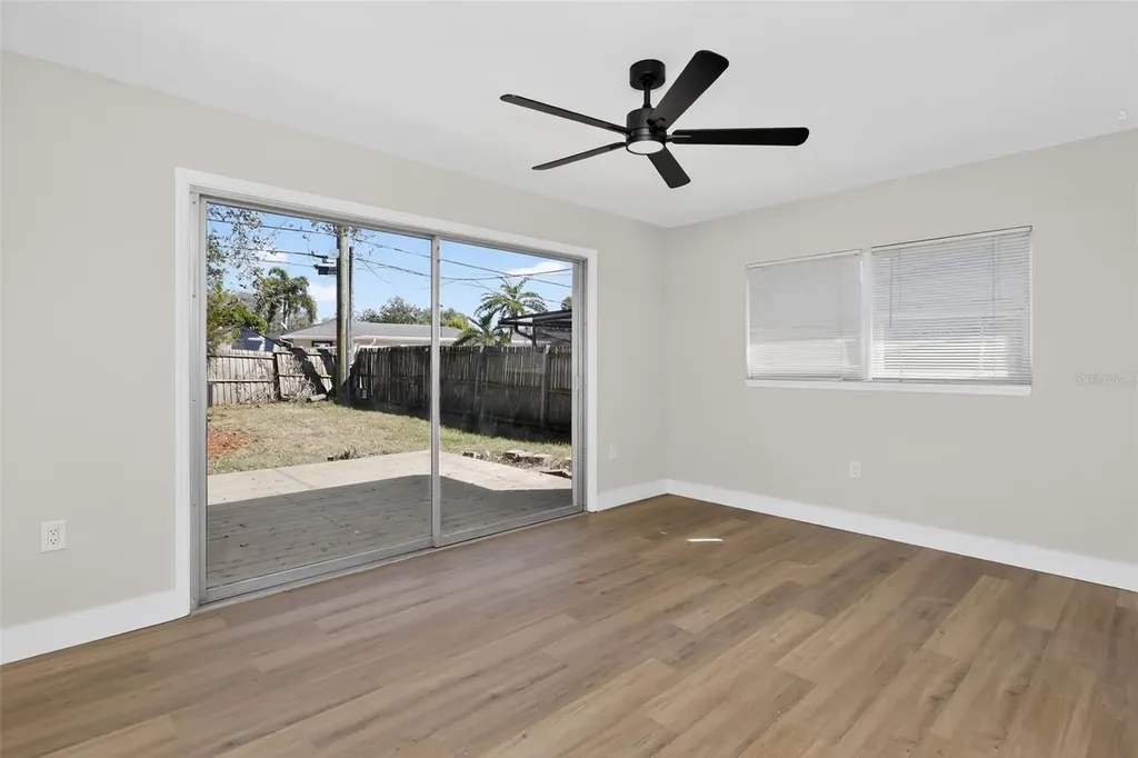 1321 Murray Avenue Clearwater FL 33755