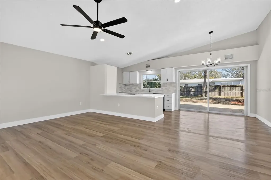 1321 Murray Avenue Clearwater FL 33755