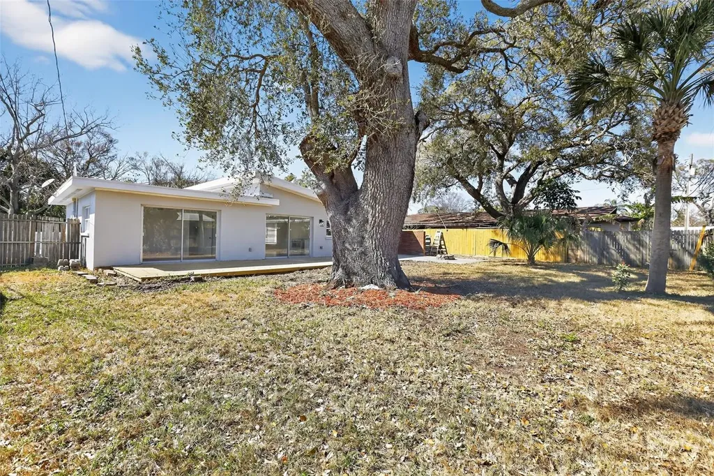 1321 Murray Avenue Clearwater FL 33755