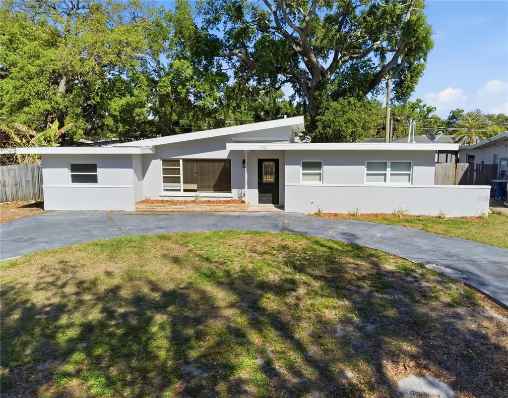 1321 Murray Avenue Clearwater FL 33755