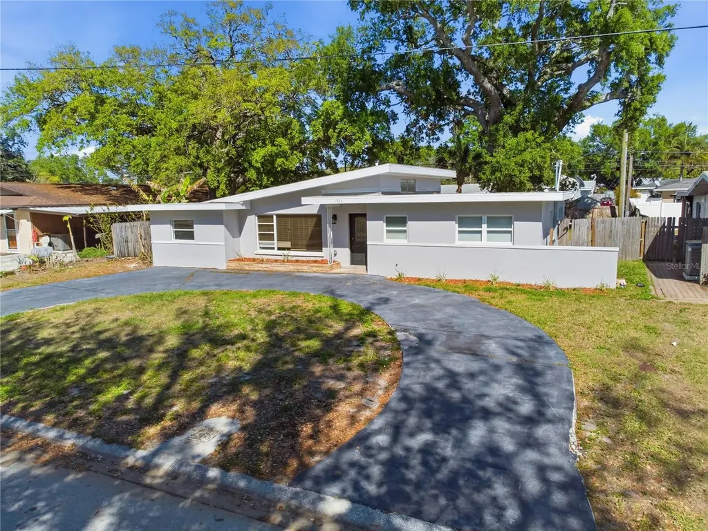 1321 Murray Avenue Clearwater FL 33755