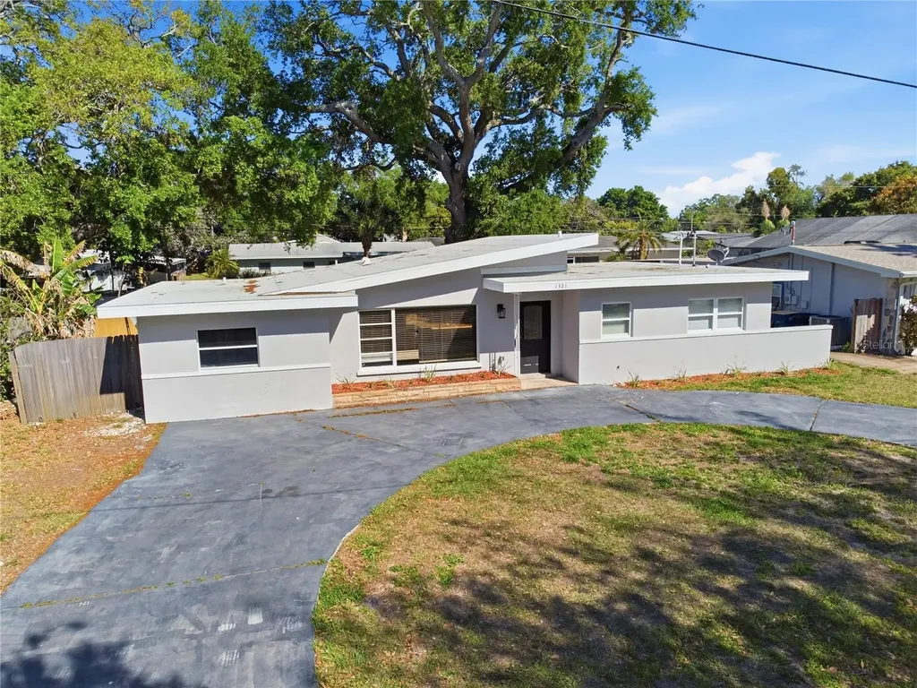 1321 Murray Avenue Clearwater FL 33755