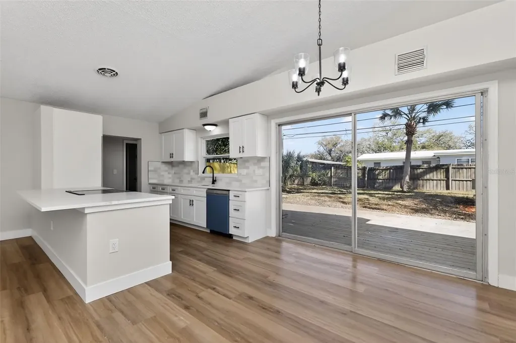 1321 Murray Avenue Clearwater FL 33755