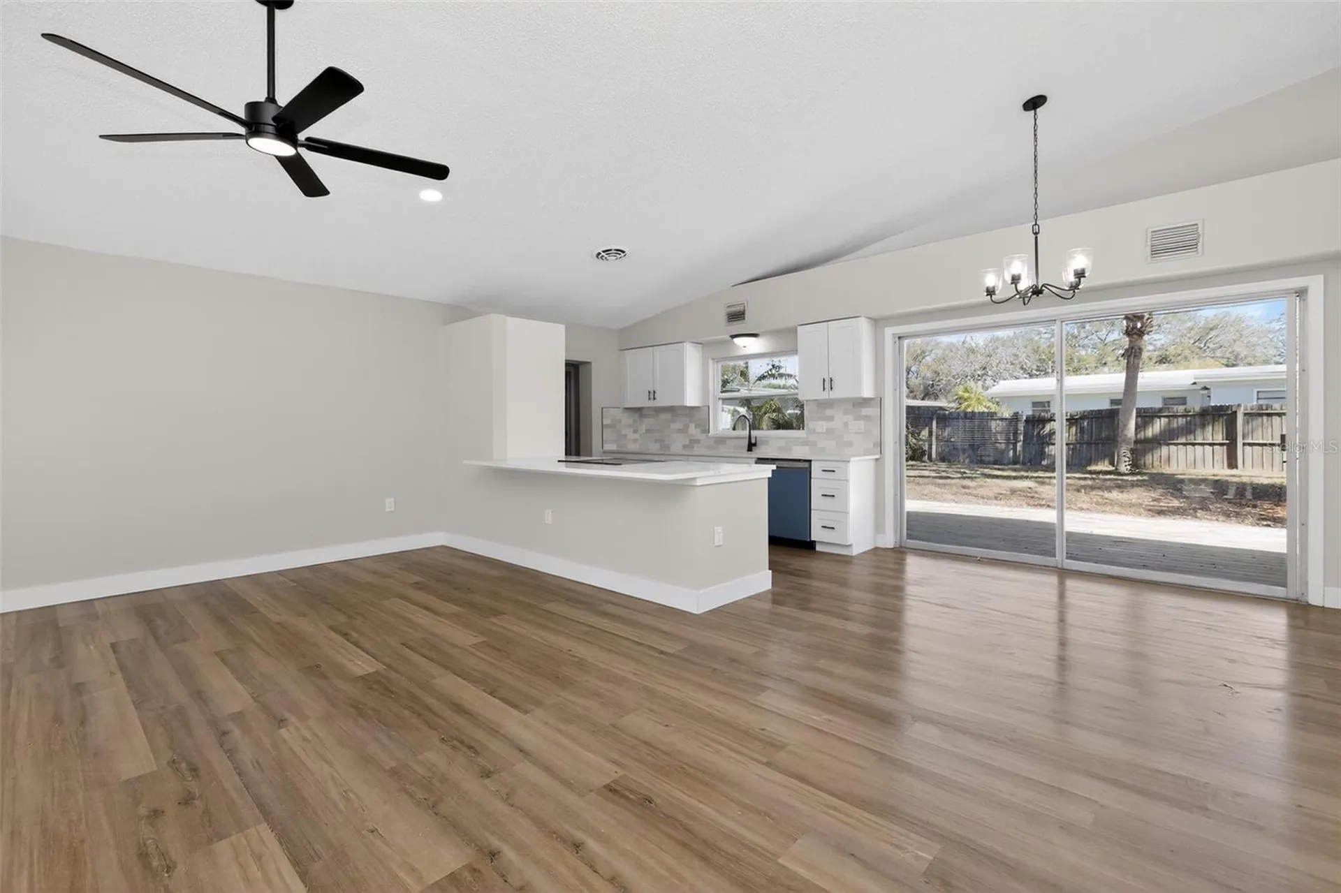 1321 Murray Avenue Clearwater FL 33755