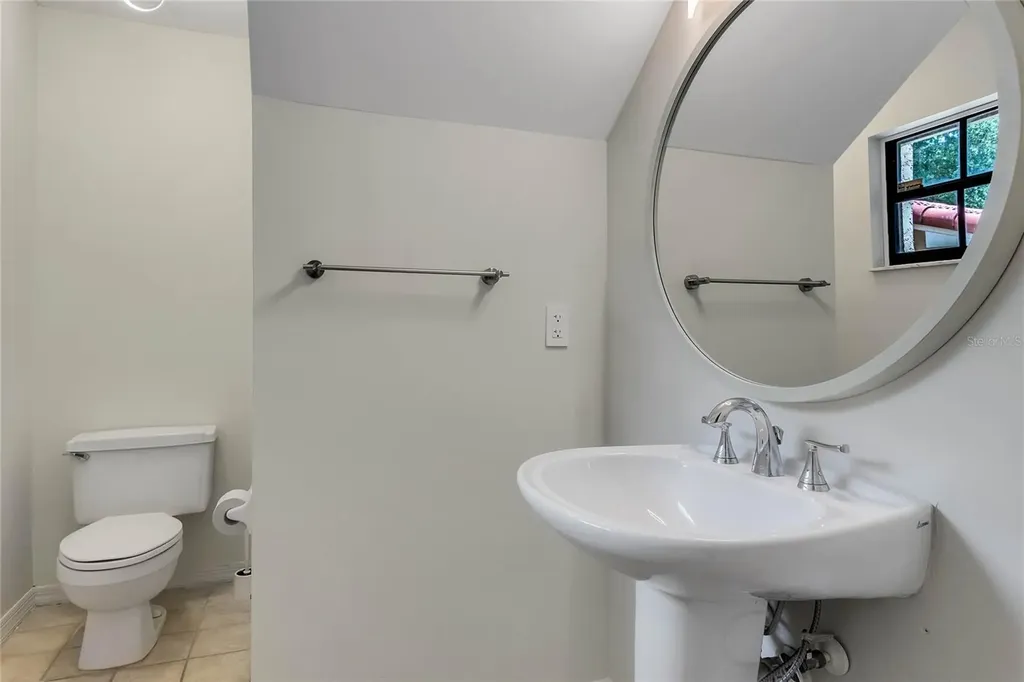 8235 Ambrose Cove Way Orlando FL 32819