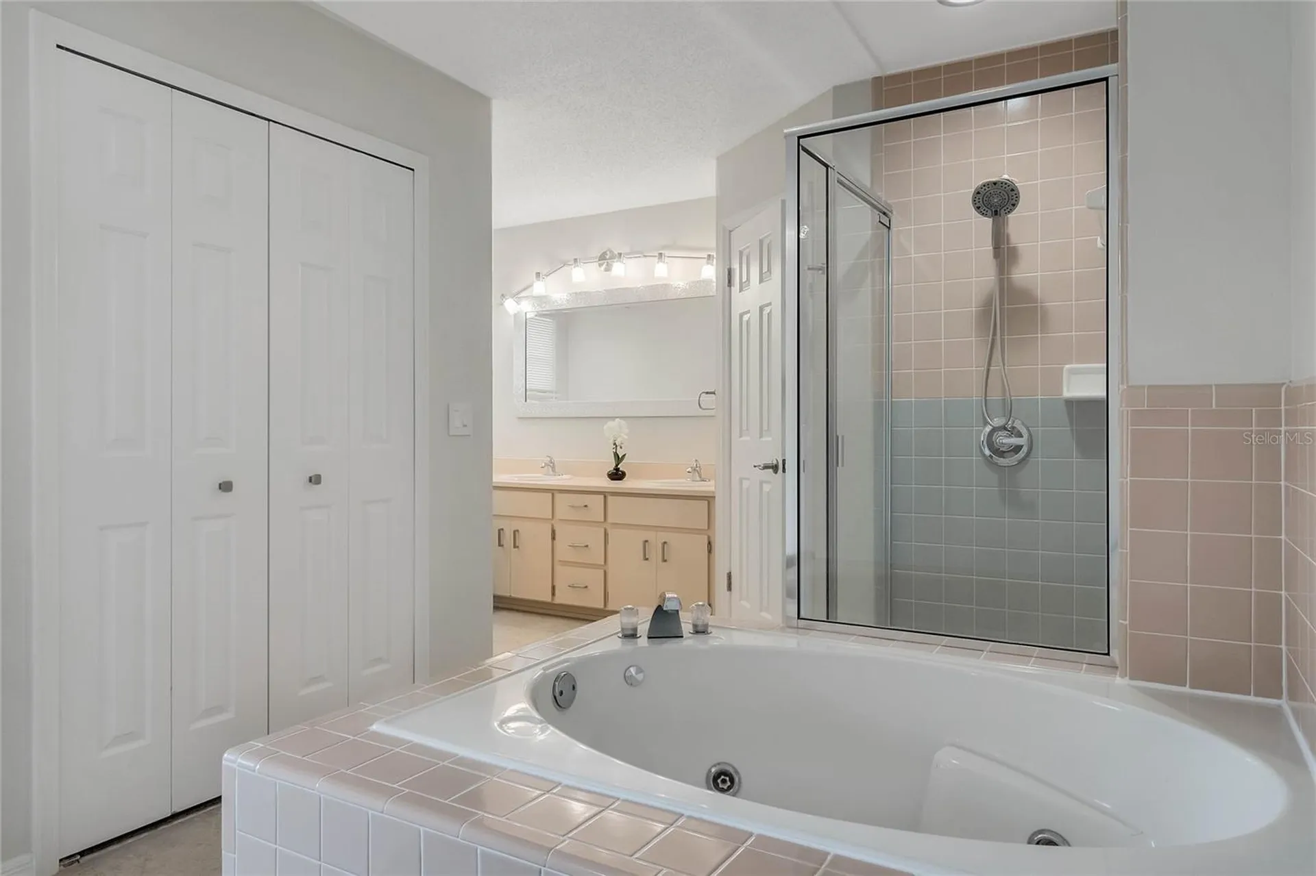 8235 Ambrose Cove Way Orlando FL 32819