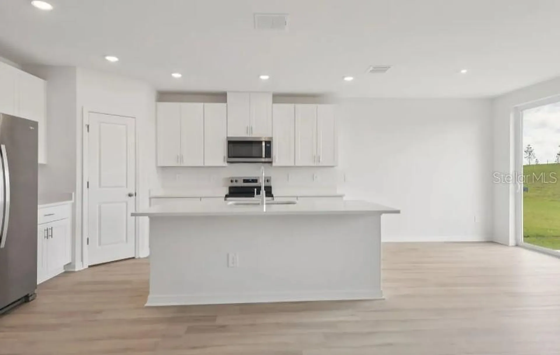 12562 Hourglass Way Dade City FL 33525