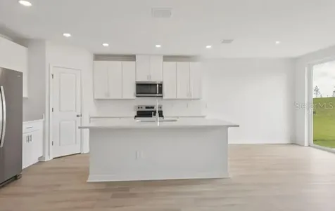 12562 Hourglass Way Dade City FL 33525