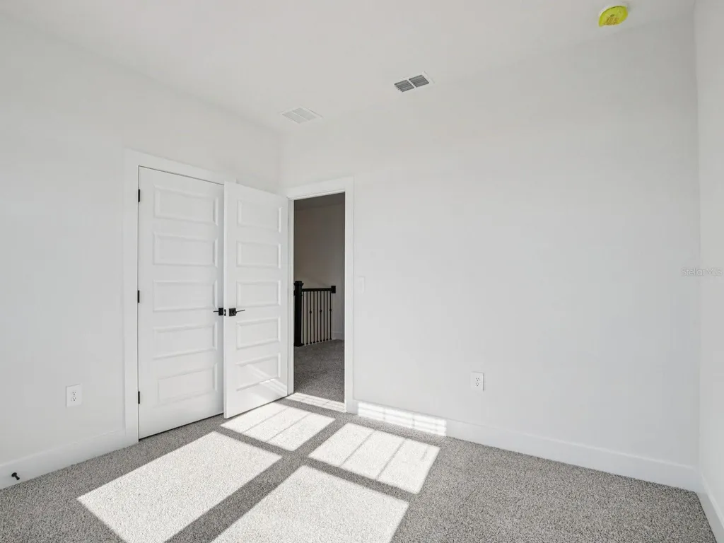 156 Shady Edge Loop Nokomis FL 34275