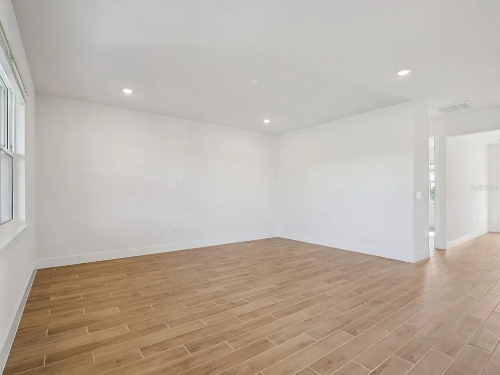 156 Shady Edge Loop Nokomis FL 34275