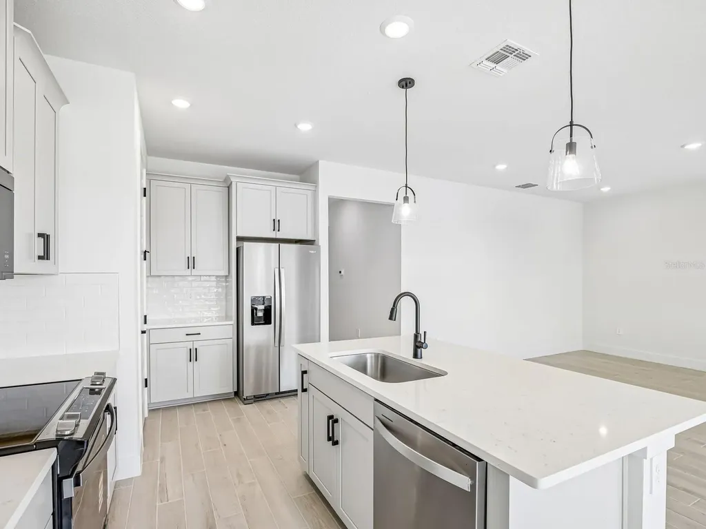 160 Shady Edge Loop Nokomis FL 34275