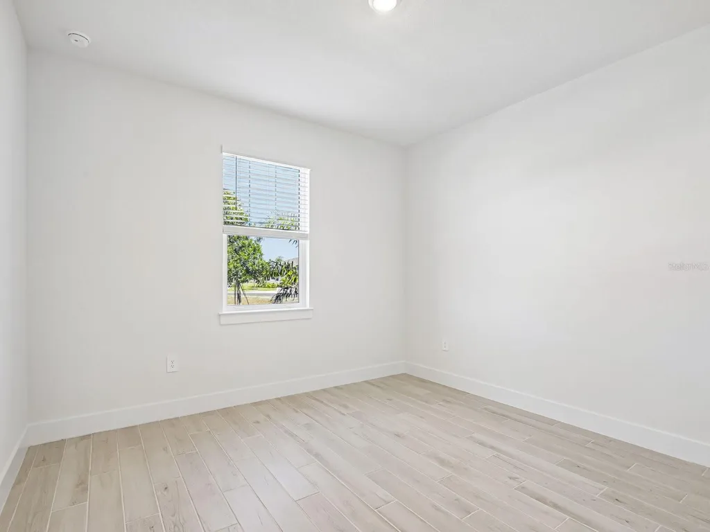 160 Shady Edge Loop Nokomis FL 34275
