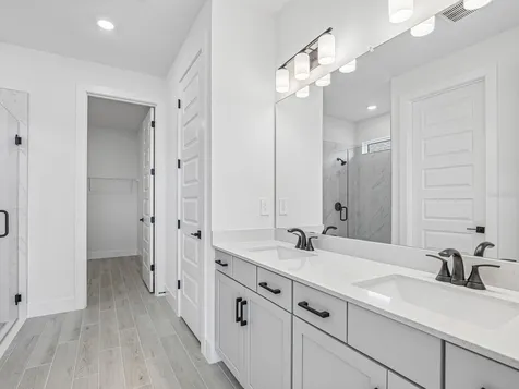 160 Shady Edge Loop Nokomis FL 34275