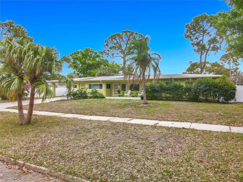 6170 7th Avenue N St Petersburg FL 33710